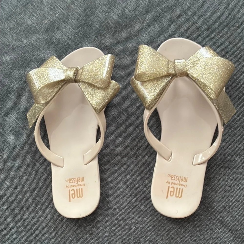 Mel Dreamed by Melissa Gold Bow and Cream Sandals Sz 11